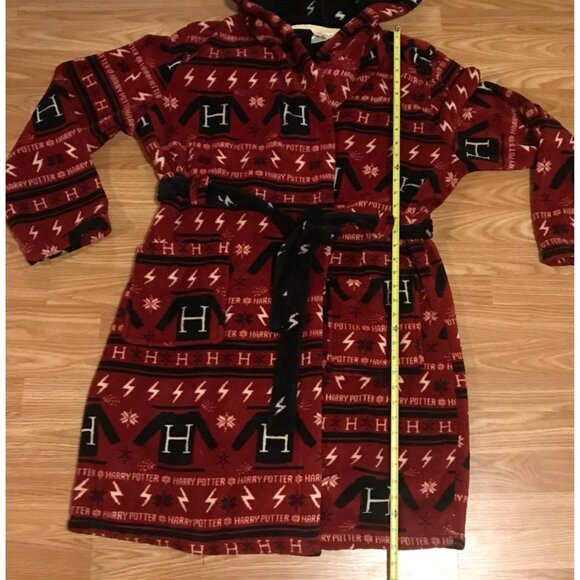 Harry Potter Robe Kids L/XL Hooded Fleece Red & Black Pockets Belted Sleepwear - Picture 9 of 10